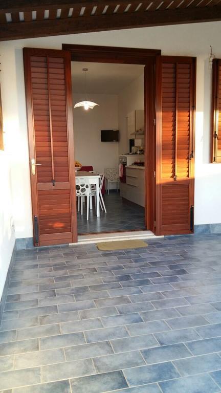 Case Cala Bucerno Castelluzzo Habitación foto
