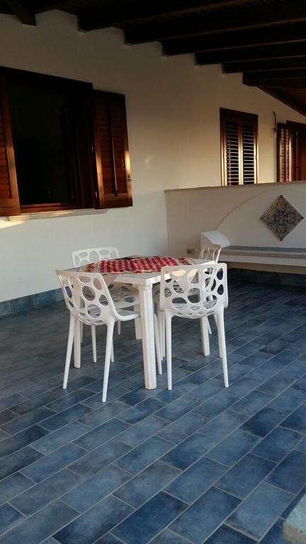 Case Cala Bucerno Castelluzzo Habitación foto